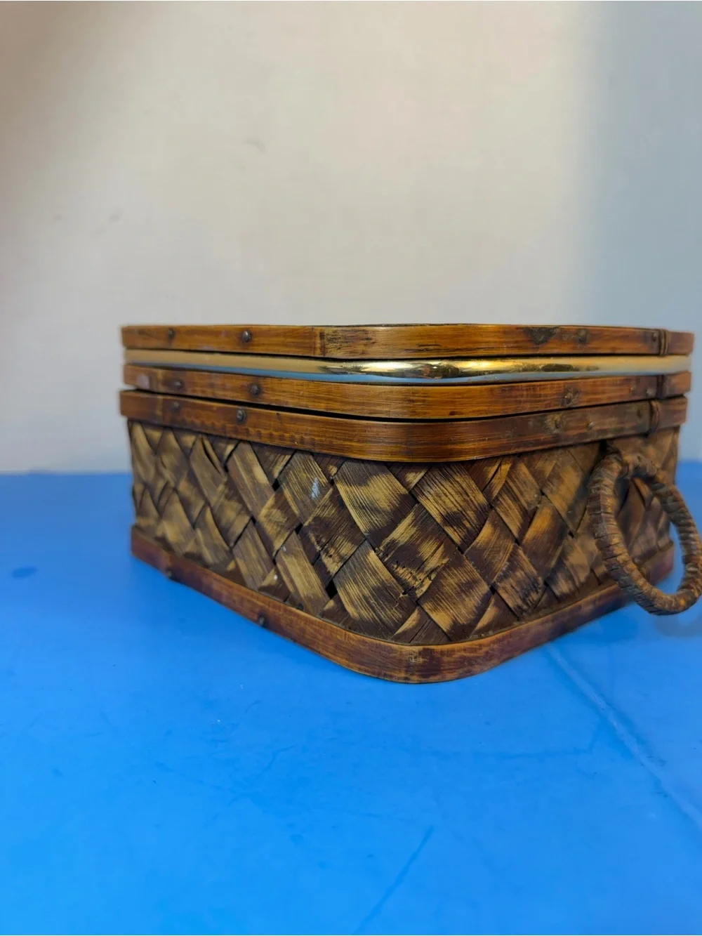 N/A handcrafted woven